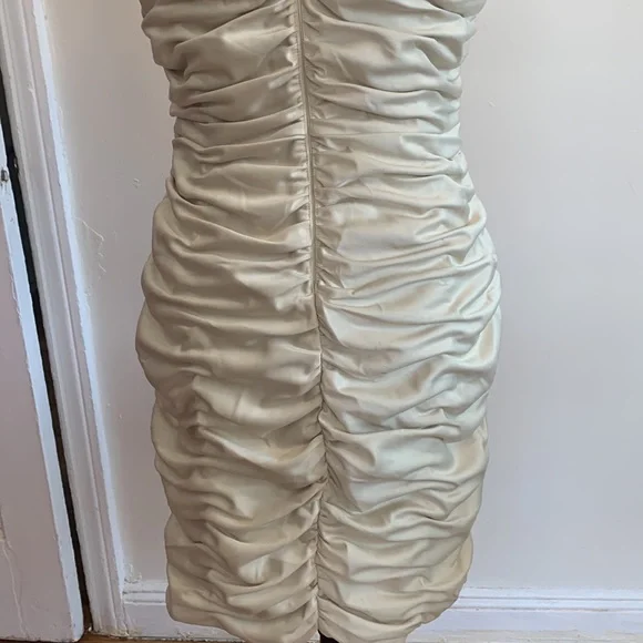 CACHET  Excellent Condition Dress - Picture 7 of 9